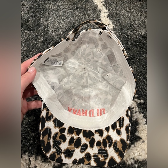 Hat - Picture 2 of 2